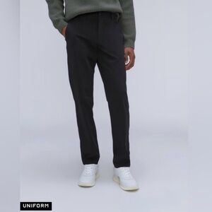 NEW WITH TAGS Everlane Black The Slim 4-Way Stretch Organic Jean in Size 33 x 28